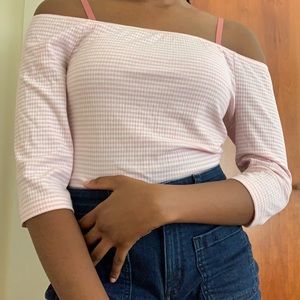 Off the shoulders shirt